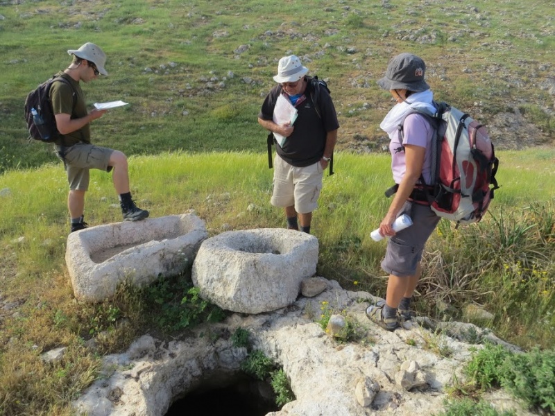 קובץ:בור מים חרבת מופיה.JPG