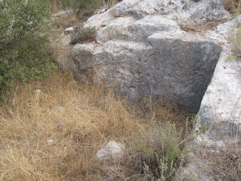 קובץ:מערתהאוכף.JPG