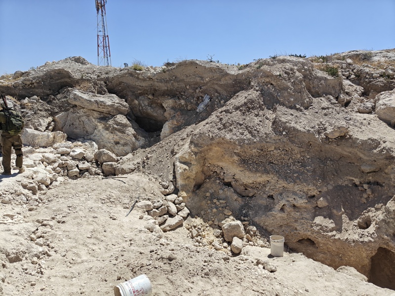 קובץ:2025-05-25T08 49 40.784638321898.jpg