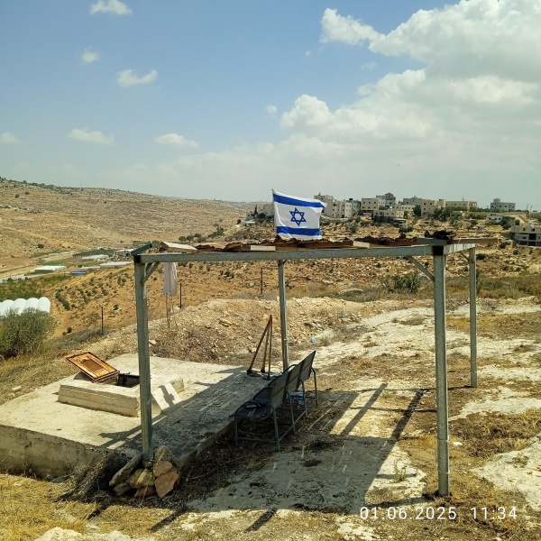 קובץ:2025-06-01T11 36 42.225728871191.jpg